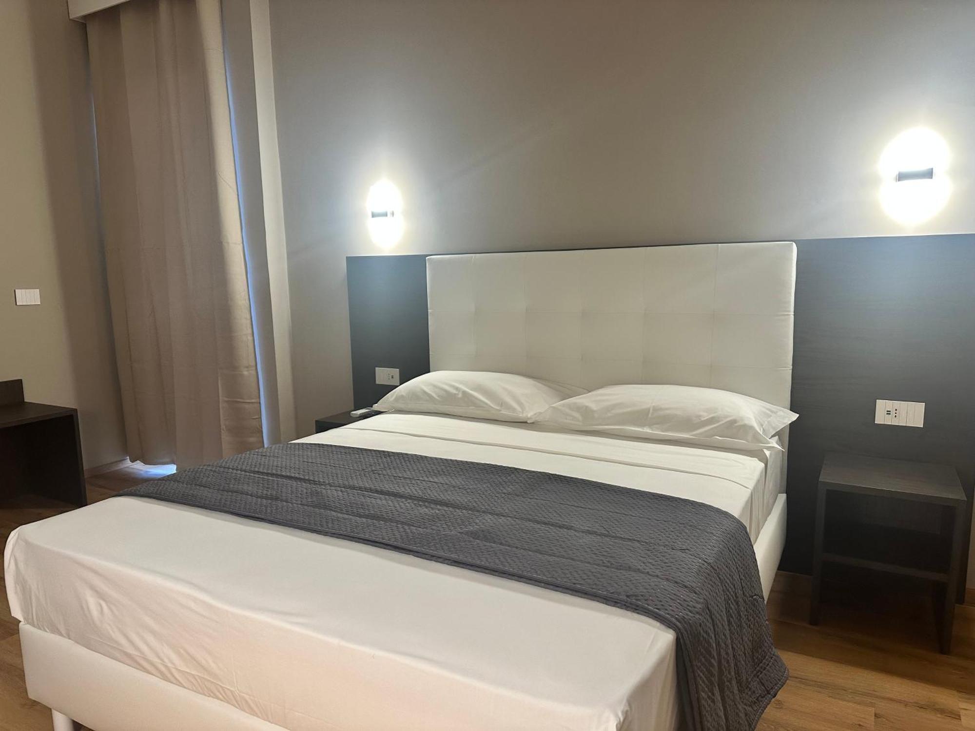 רג'יו די קאלאבריה Sunset Guest House מראה חיצוני תמונה
